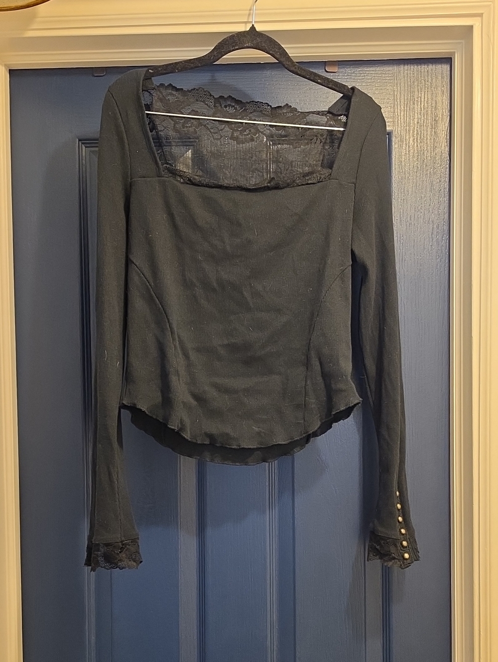 Free People Large Black Square-Neck Lace-Trim Long Sleeve Top